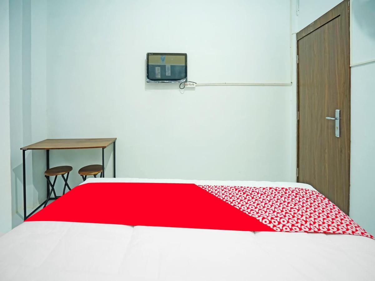 ホテル Oyo 91559 Kost Bangau Syariah Perabumulih エクステリア 写真